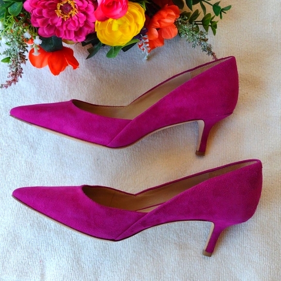 NEW Fierce and Fabulous Via Spiga Fuschia Suede Pumps - Picture 5 of 9